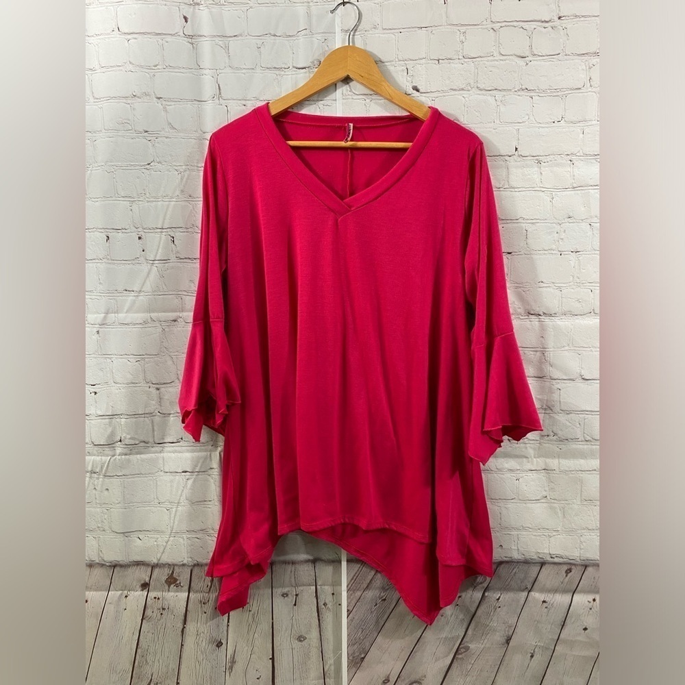 Yummy Plus Womens Size 2X Pink Long Bell Sleeve Asymmetrical Stretchy Tunic Top